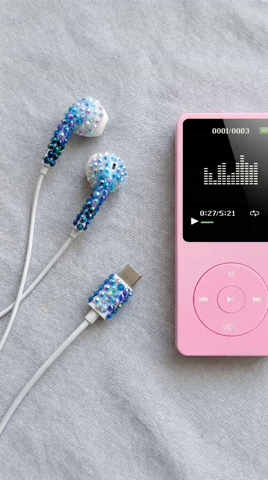 custom earphones and mp3s